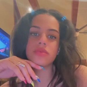 Meet your Posher, Lynnette